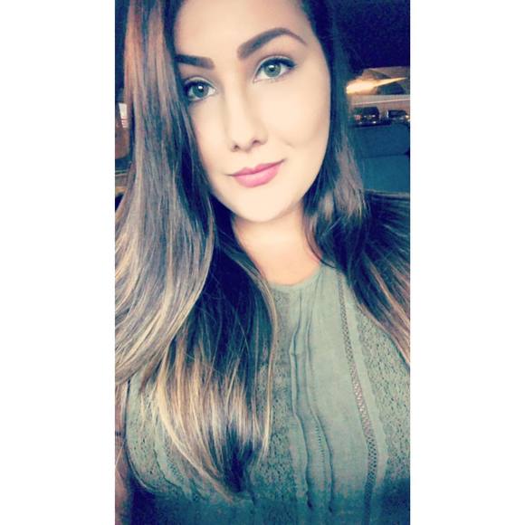 Meet your Posher, Megan - Picture 1 of 1